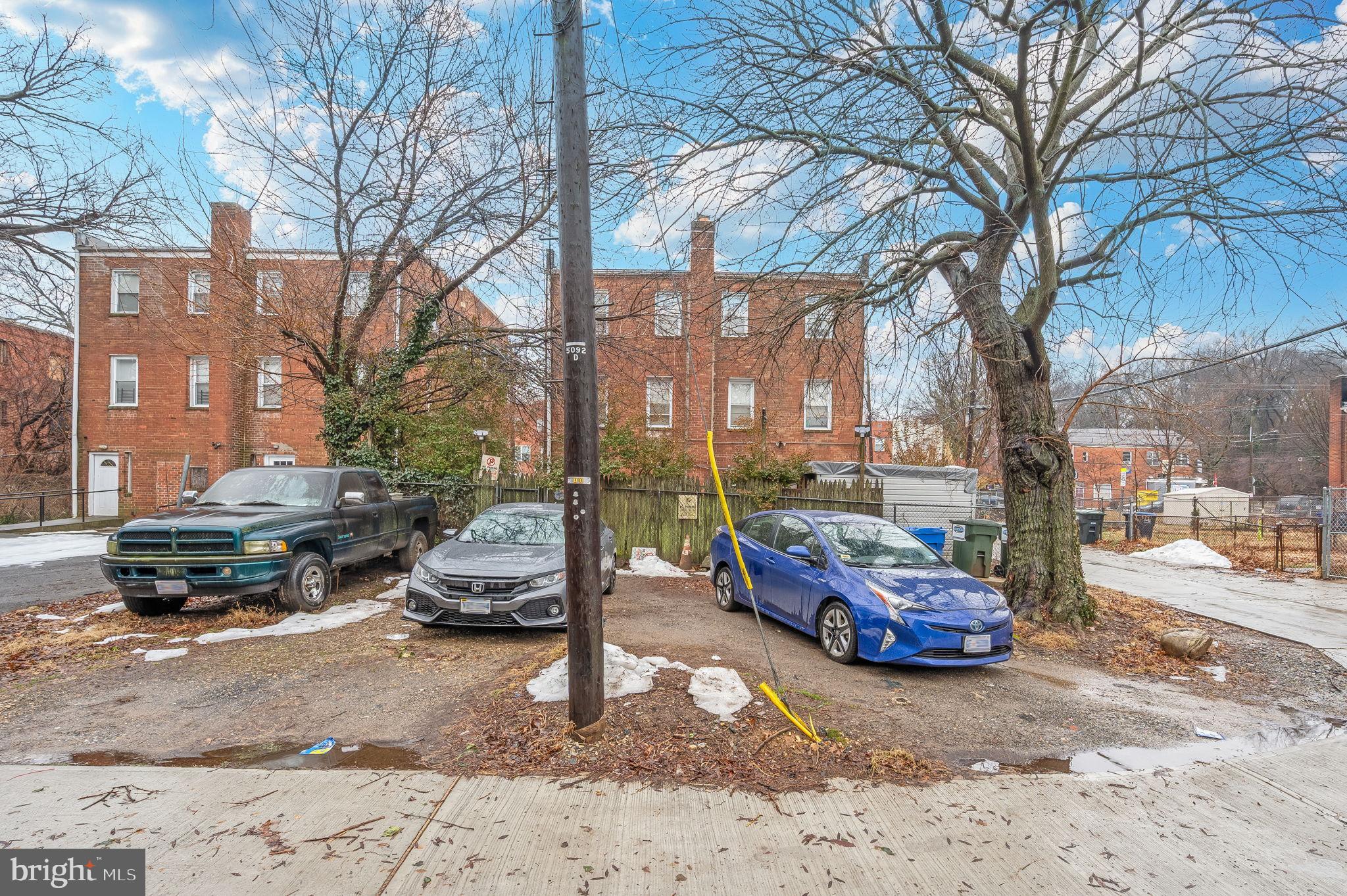 4208 FOOTE STREET NE