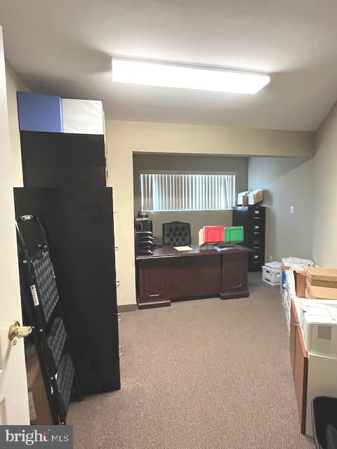 MEADOW BREEZE - Commercial Lease