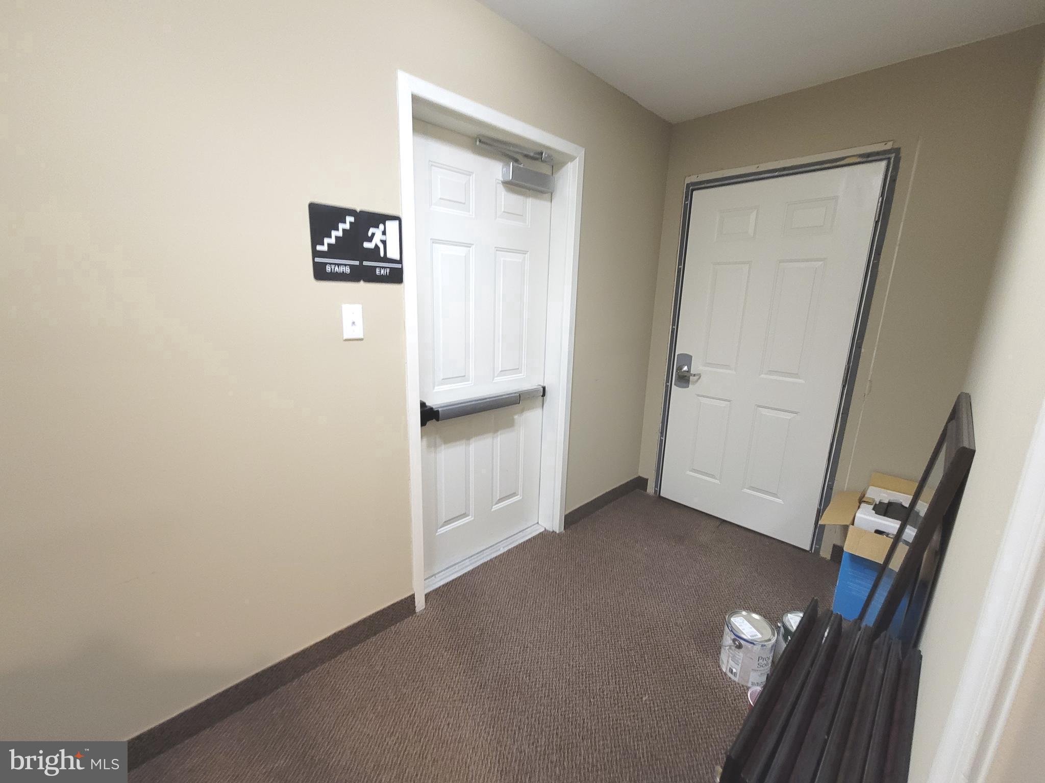 MEADOW BREEZE - Commercial Lease