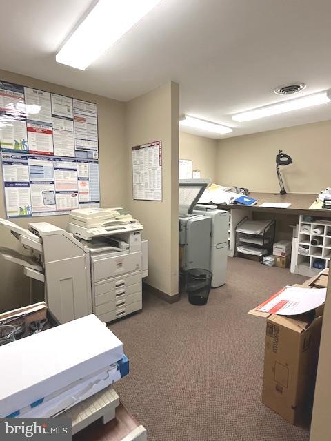 MEADOW BREEZE - Commercial Lease