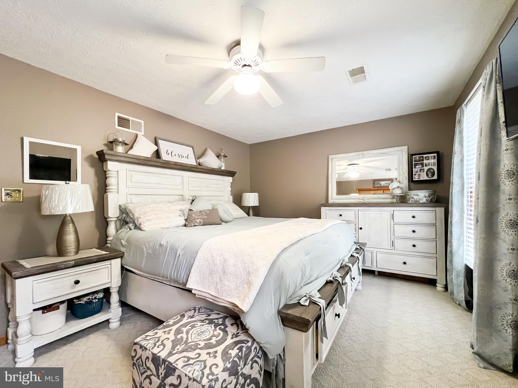 RED HAWK - Residential