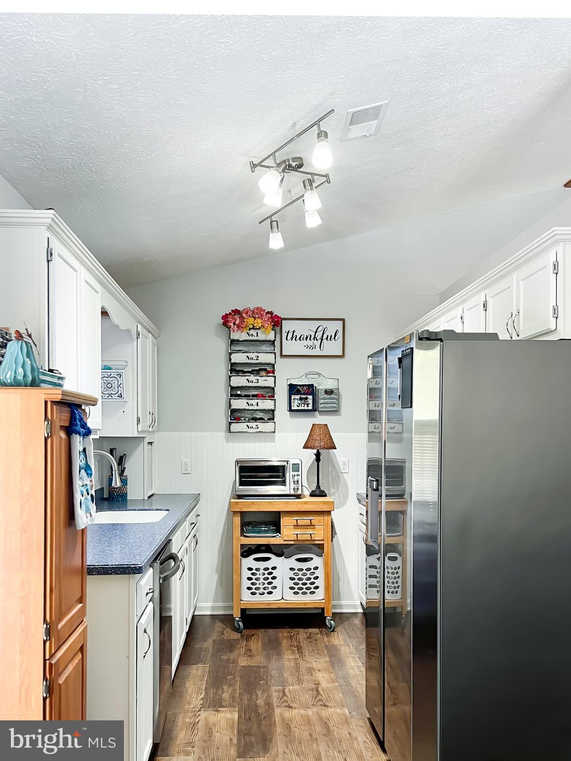 RED HAWK - Residential