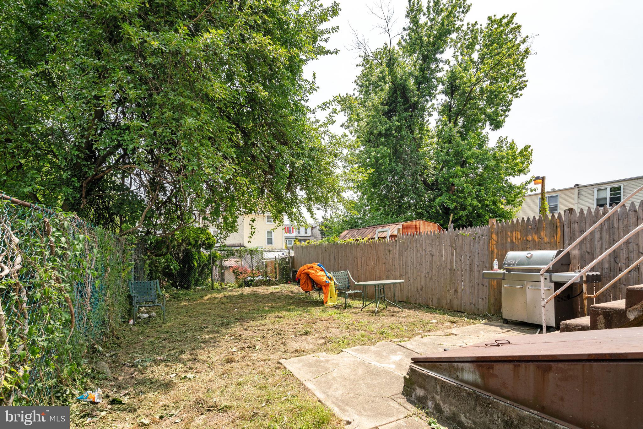 GERMANTOWN (EAST) - Residential