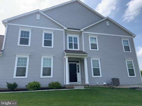 30 S TOMPKINS SQUARE DOWNINGTOWN PA 19335