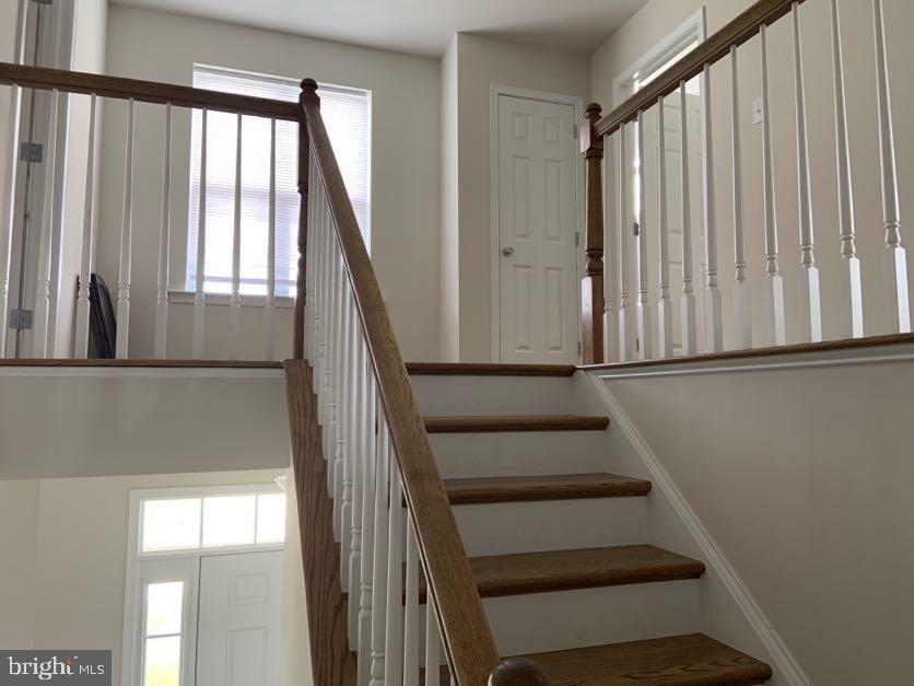 EAST VILLAGE - Residential Lease