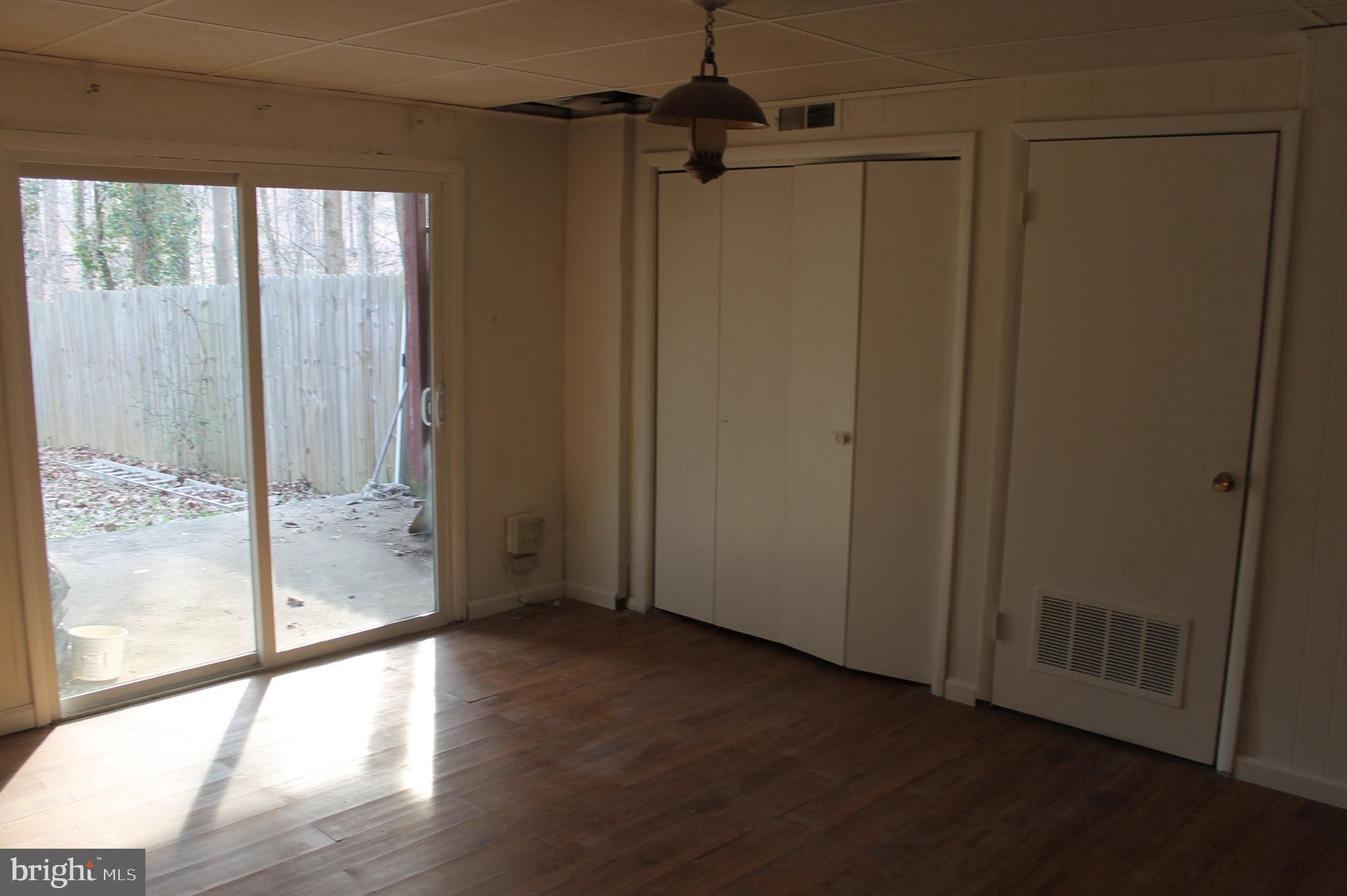 OLDE GREENWICH - Residential