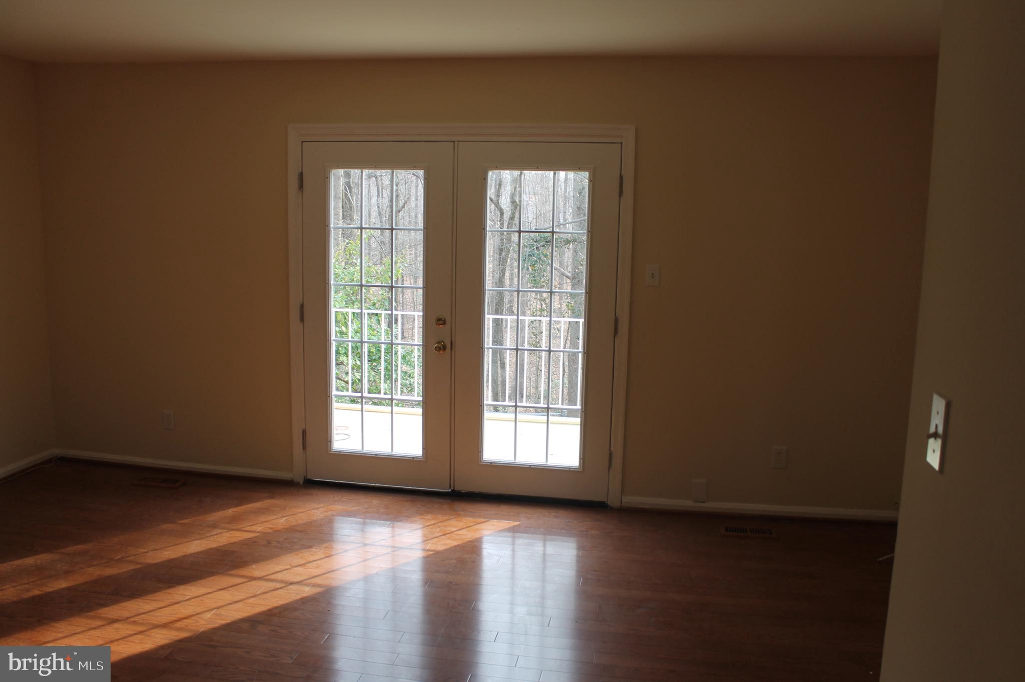 OLDE GREENWICH - Residential