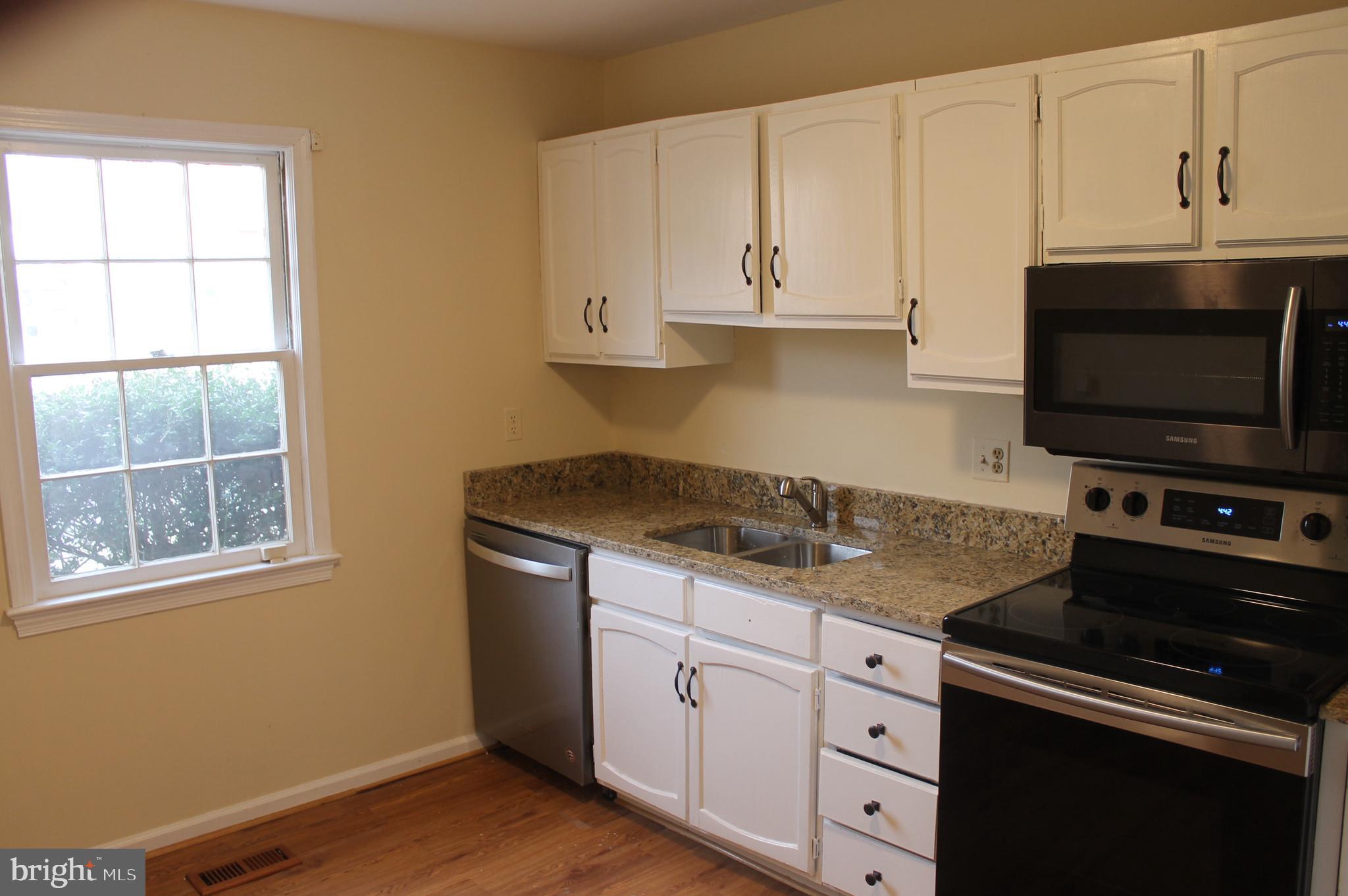 OLDE GREENWICH - Residential