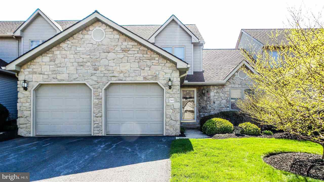 HERITAGE HILLS - Residential