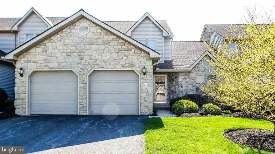 Enjoy the prestige of a golf course community with the ease of a first floor master bedroom.  This "Rome" model floorplan boasts gorgeous vaulted ceilings, skylights, central vac, and even a fire suppression system.  Cherry cabinets & porcelain floors in the kitchen set the bar high! The MBA has sep. jetted tub & 4-head shower stall. Full unfin. bsmt. Call now!