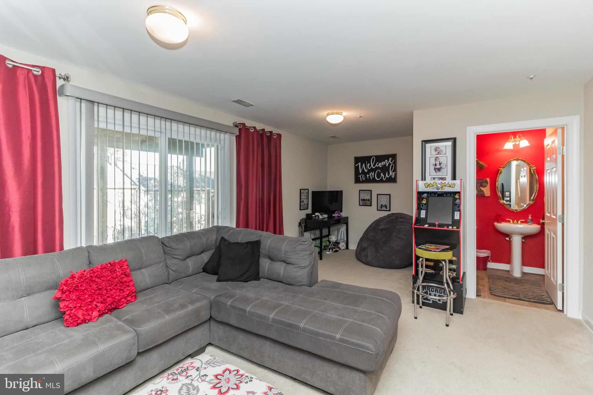 RUSSETT - Residential