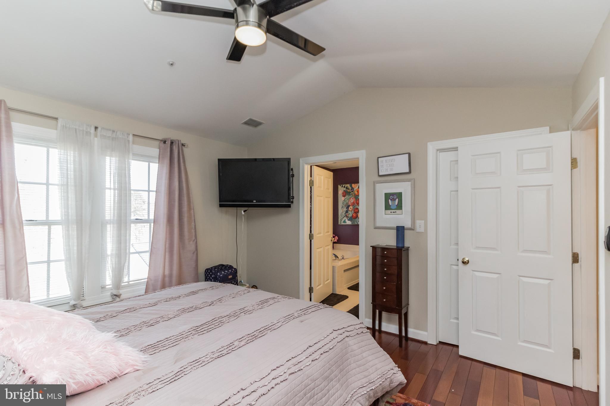 RUSSETT - Residential