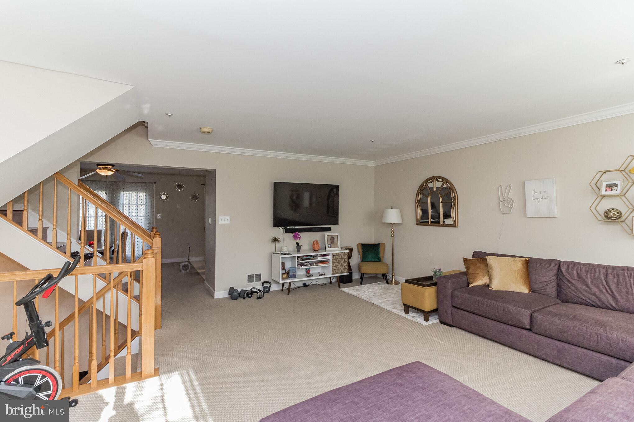 RUSSETT - Residential