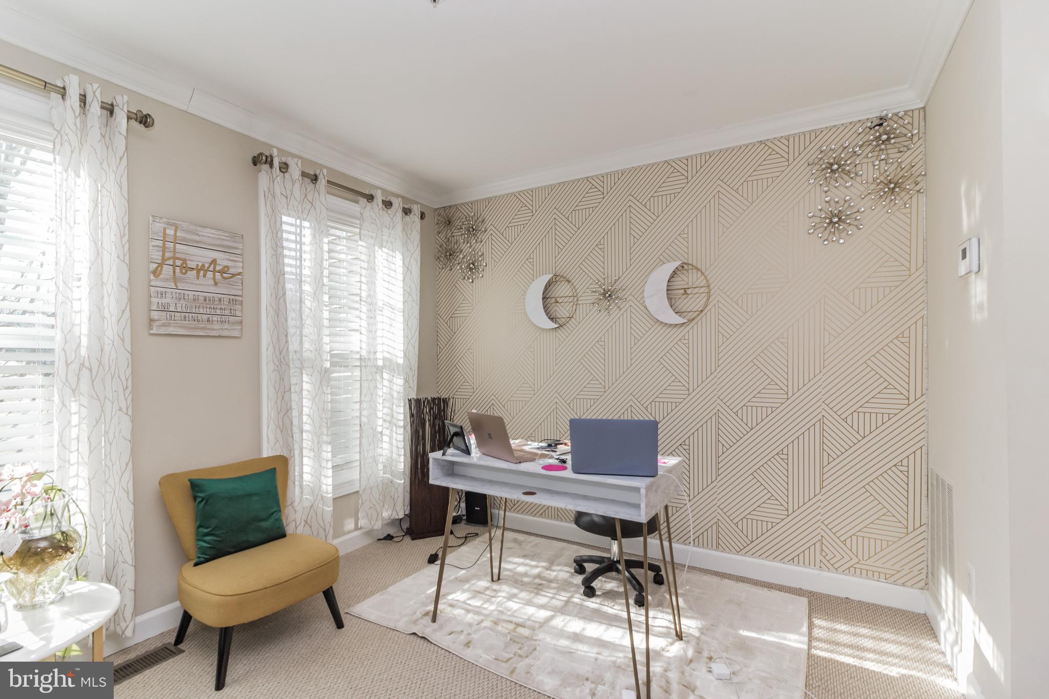 RUSSETT - Residential