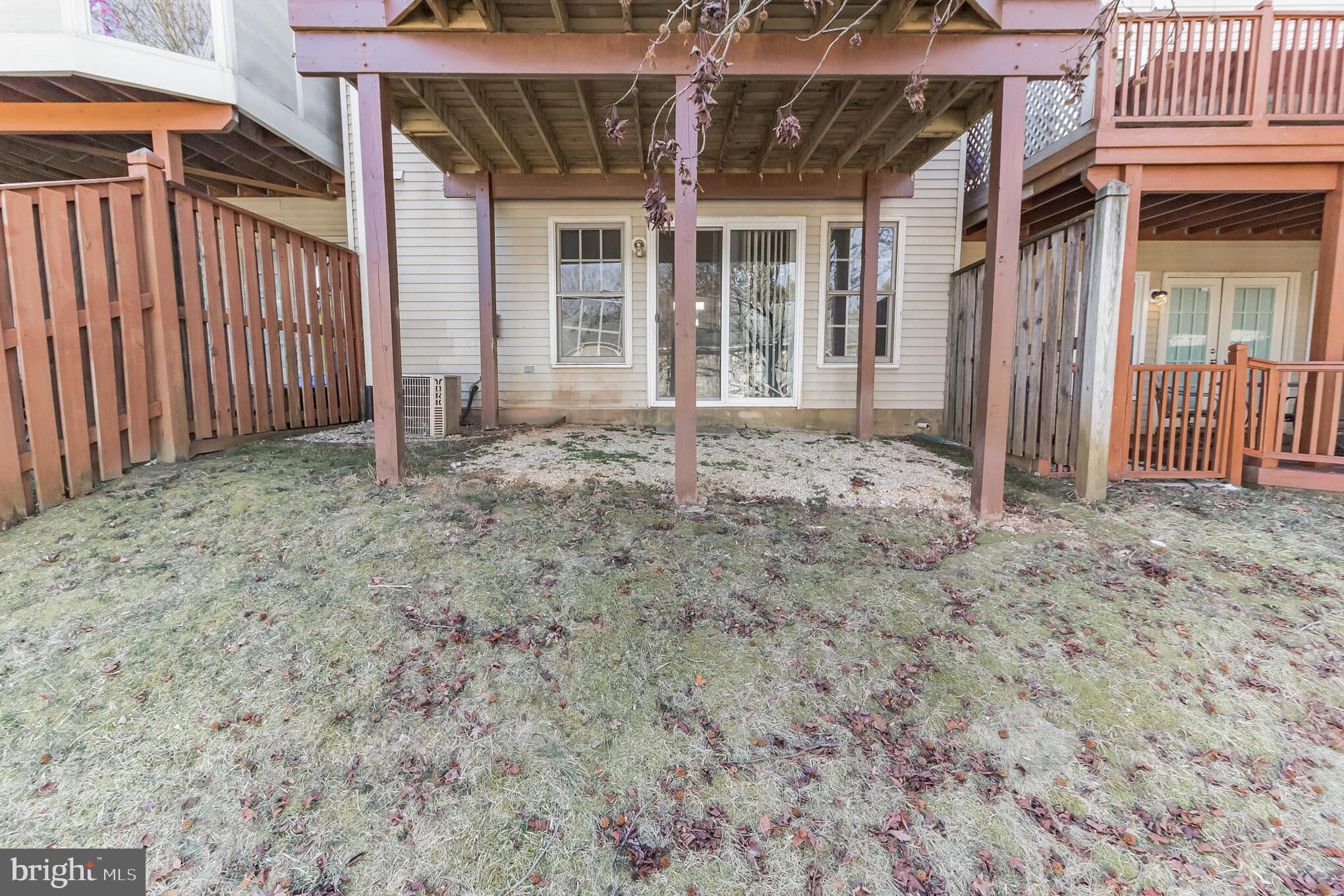 RUSSETT - Residential