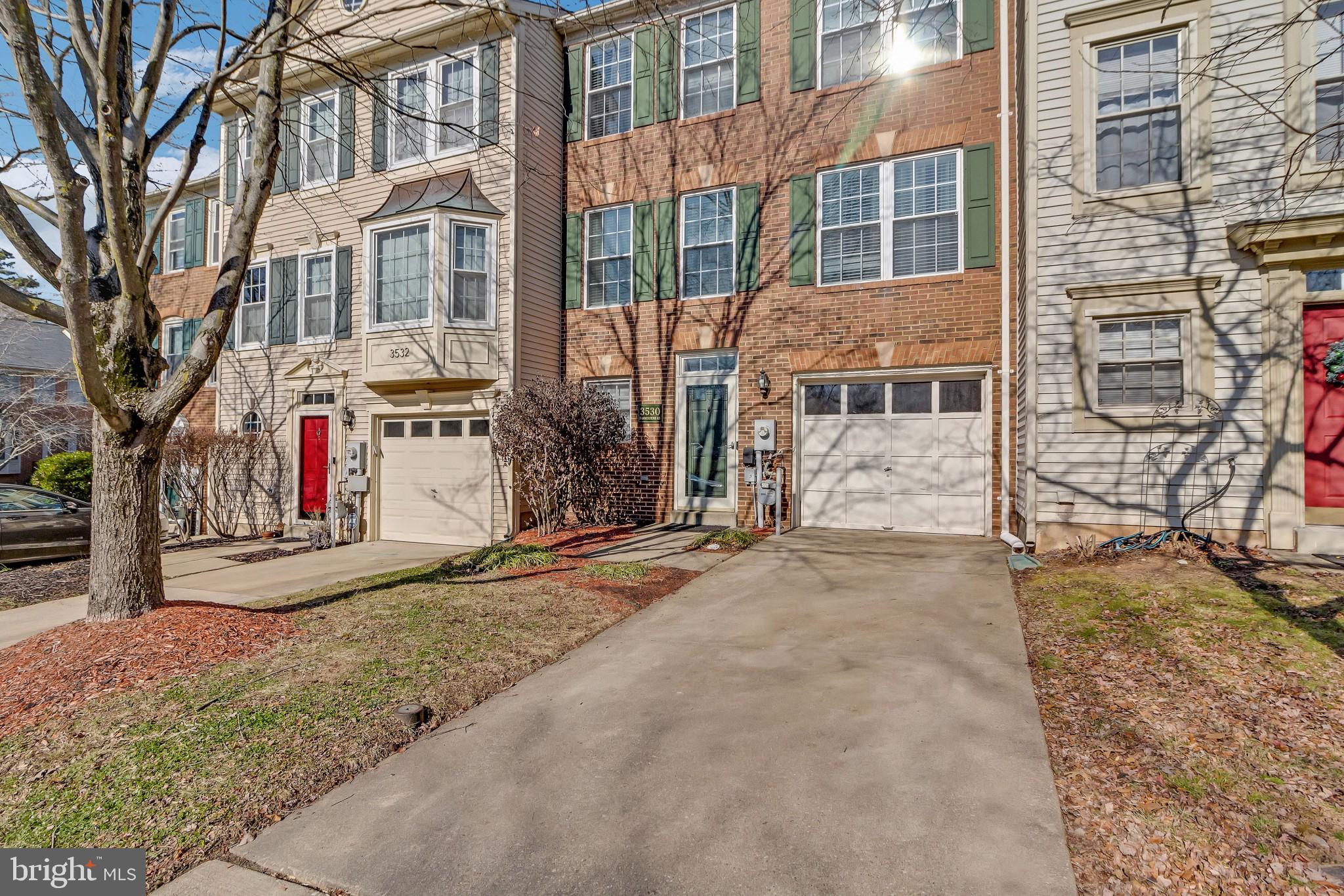 RUSSETT - Residential