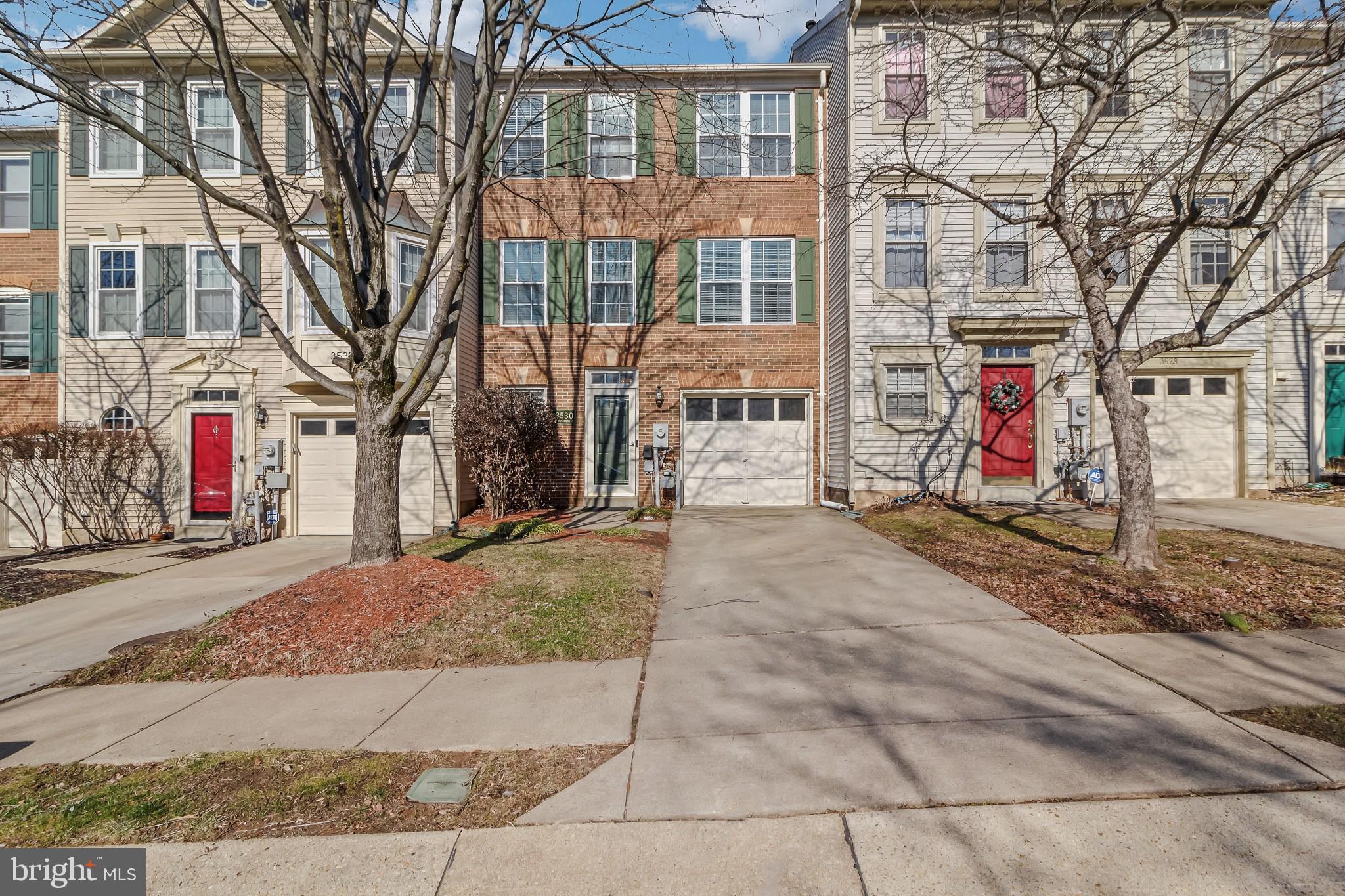 RUSSETT - Residential