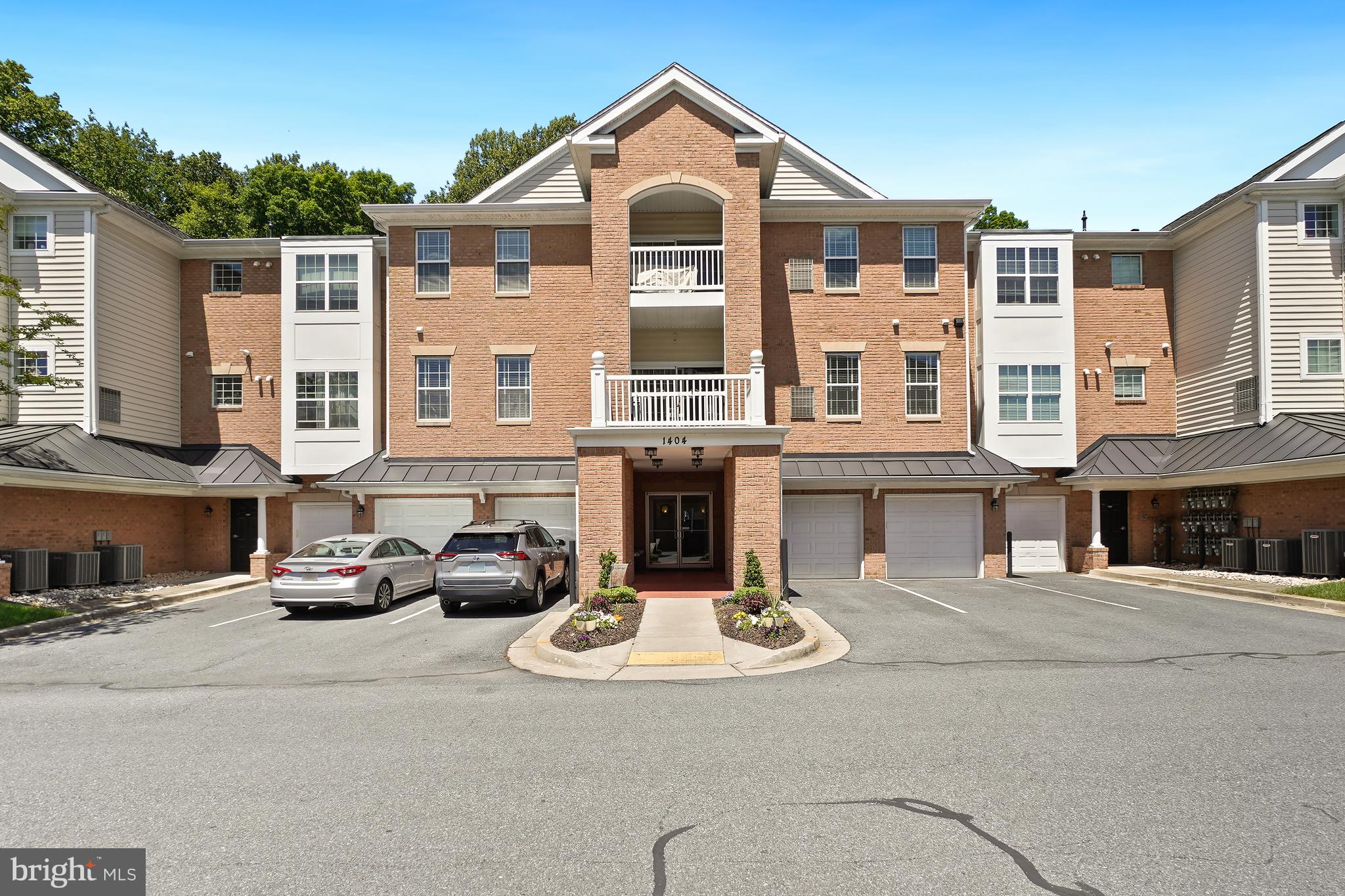 CARROLLS CREEK - Residential