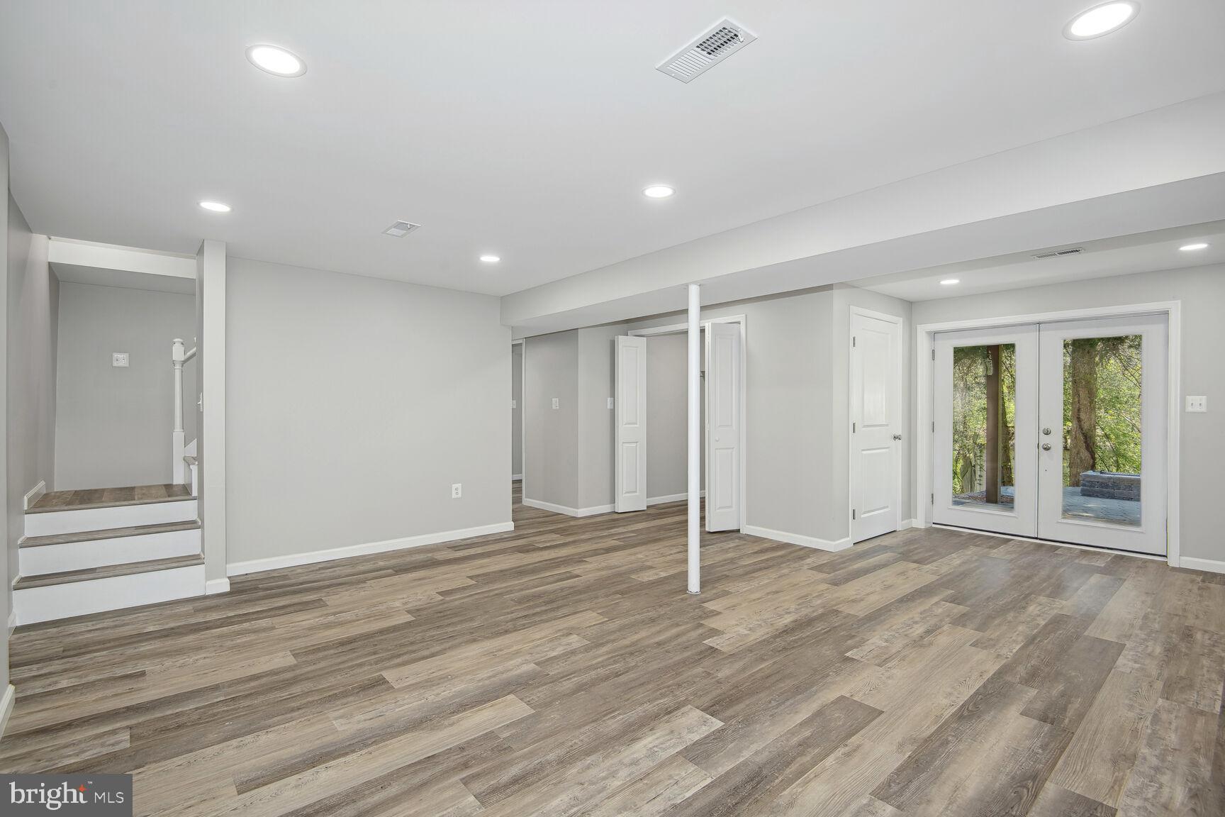 APPLE MT LAKE - Residential