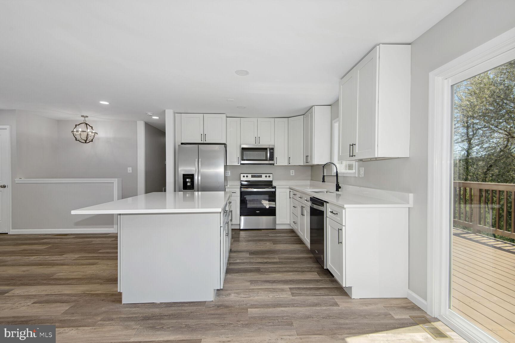 APPLE MT LAKE - Residential