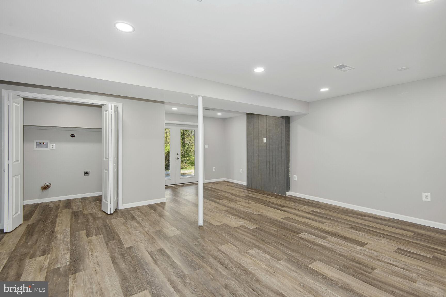 APPLE MT LAKE - Residential