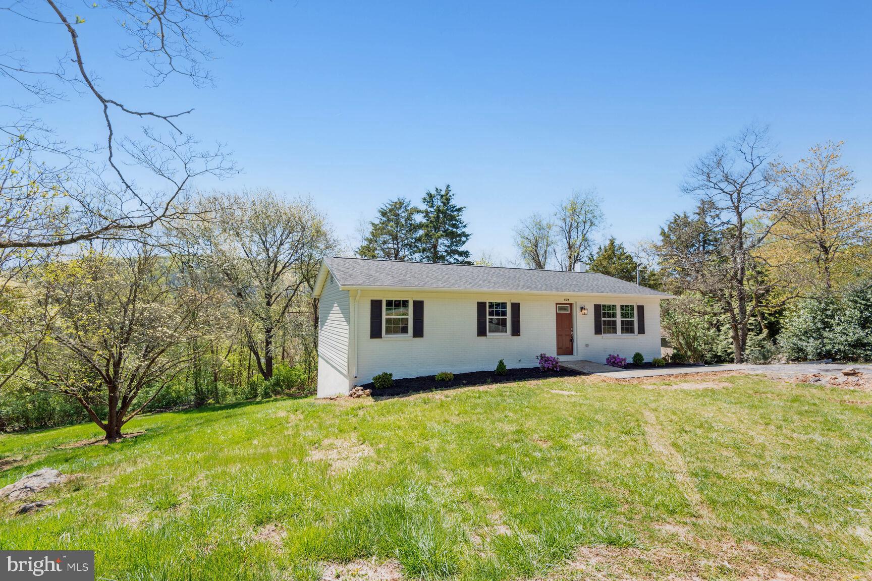 APPLE MT LAKE - Residential