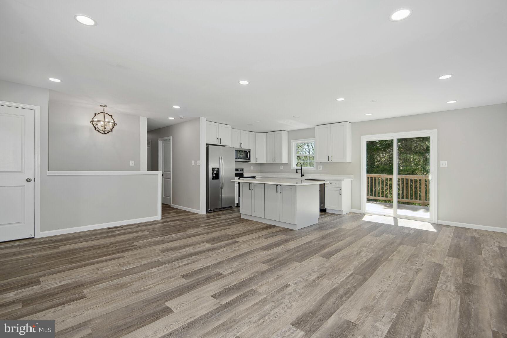 APPLE MT LAKE - Residential