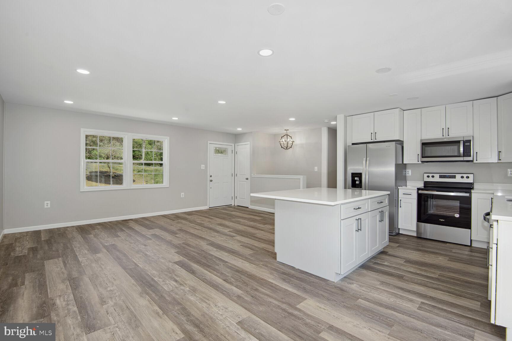 APPLE MT LAKE - Residential