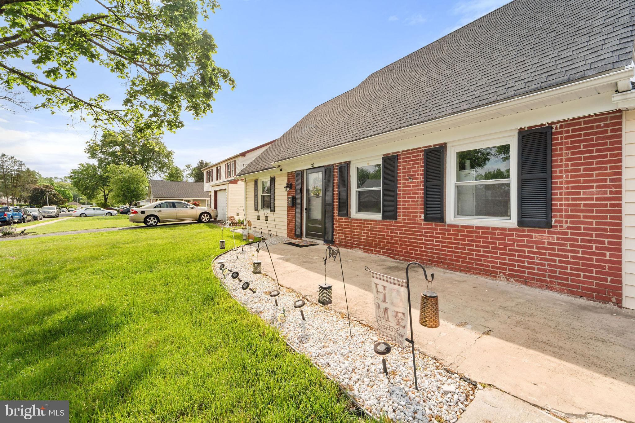 35 MULLSHIRE LANE