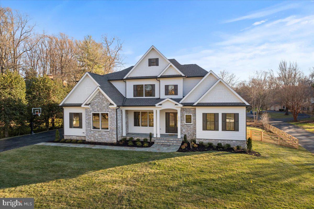 MCLEAN ESTATES - Residential