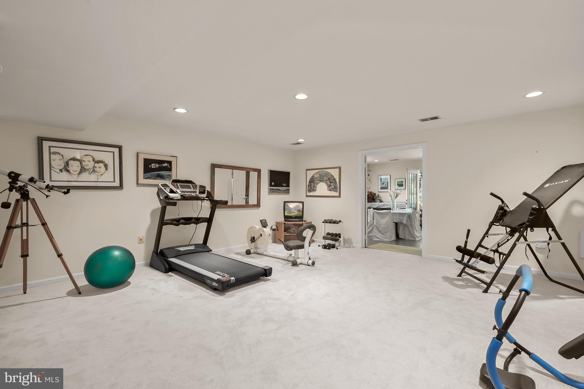 RIVER FALLS - Residential