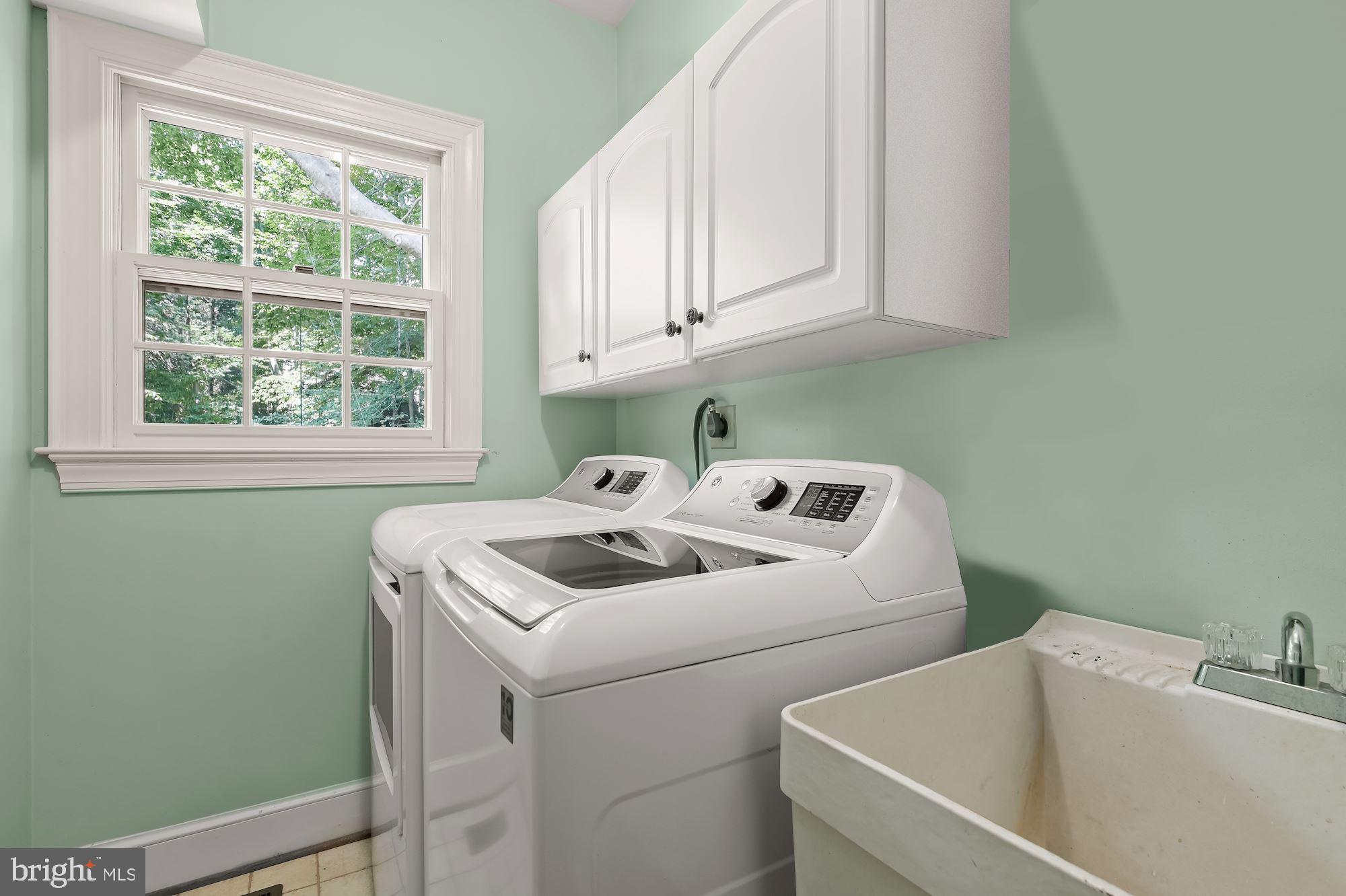 RIVER FALLS - Residential