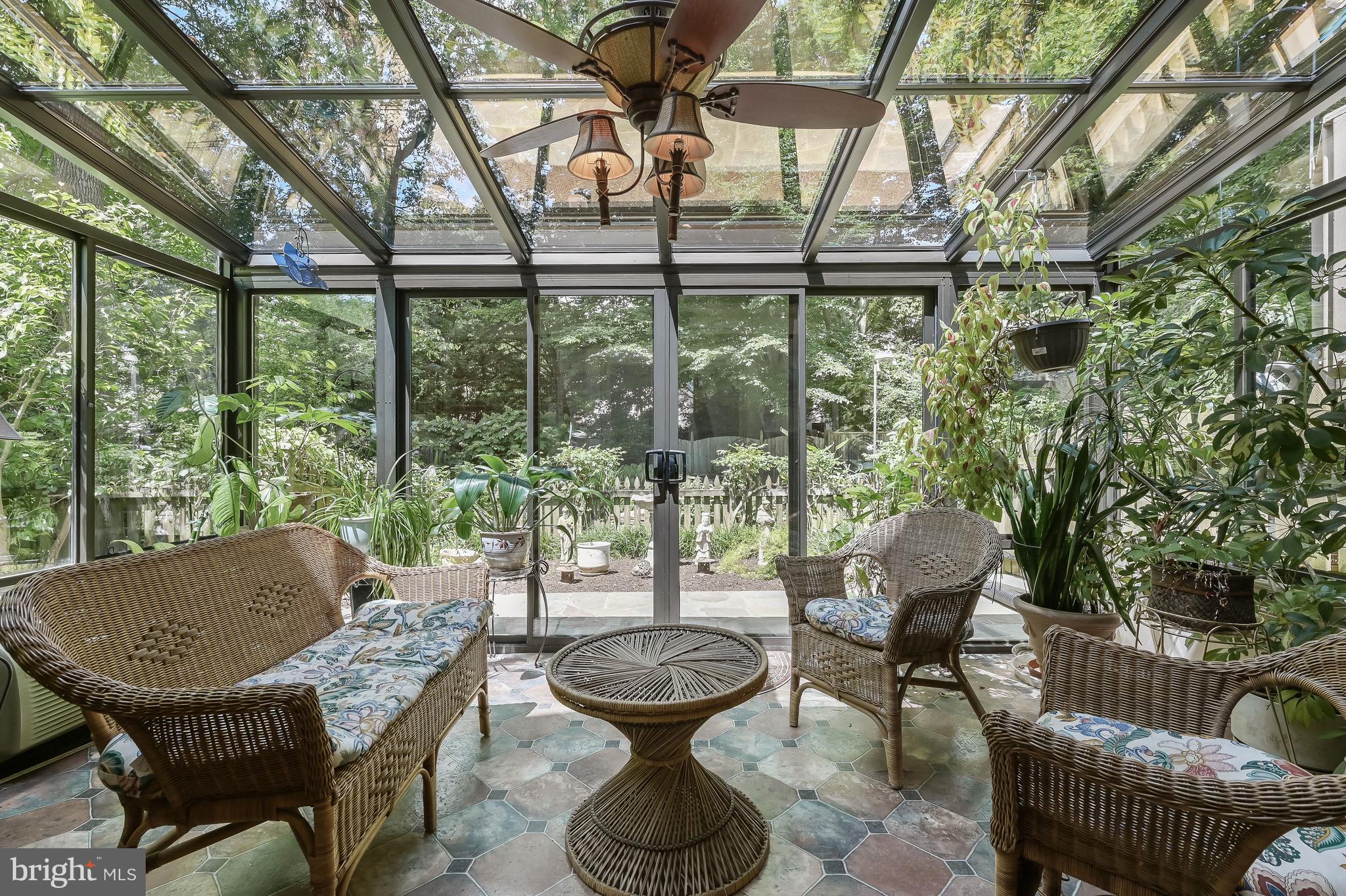 RIVER FALLS - Residential