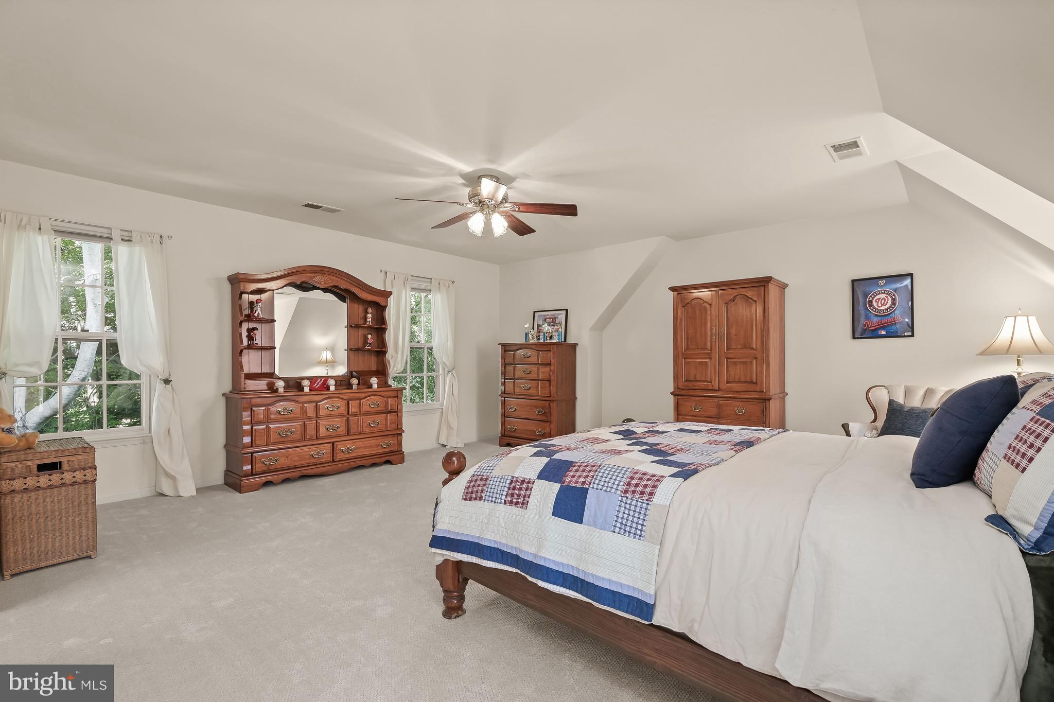 RIVER FALLS - Residential