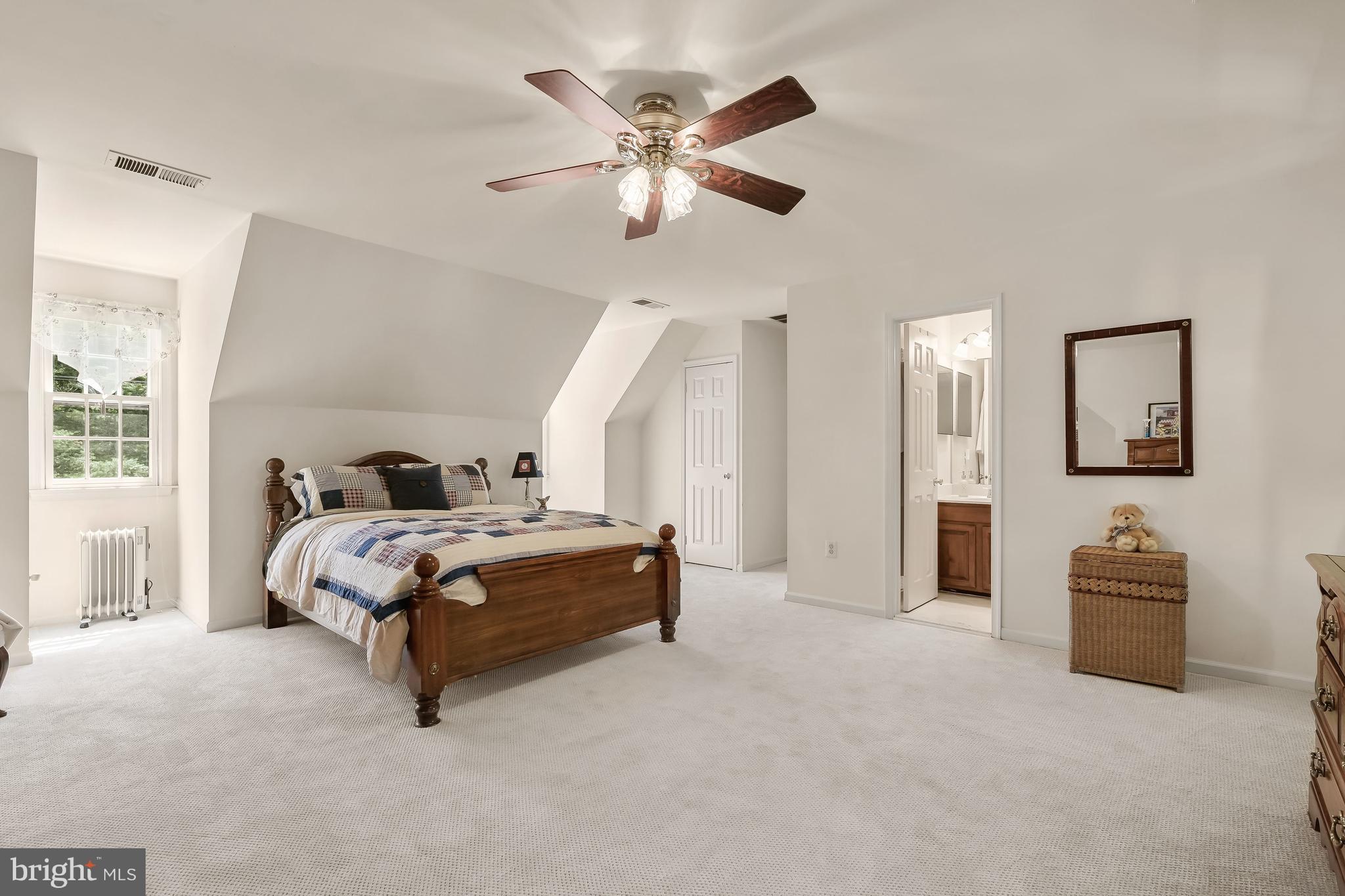 RIVER FALLS - Residential