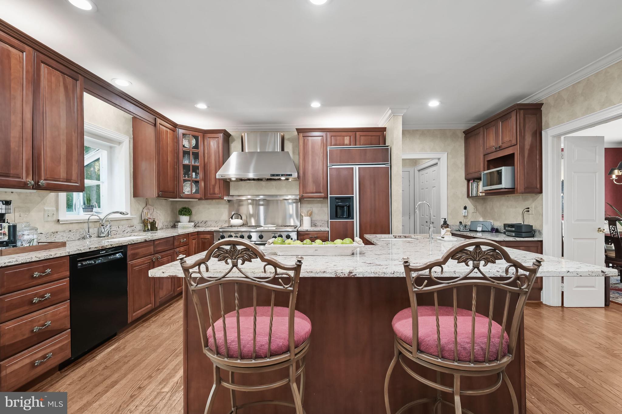 RIVER FALLS - Residential