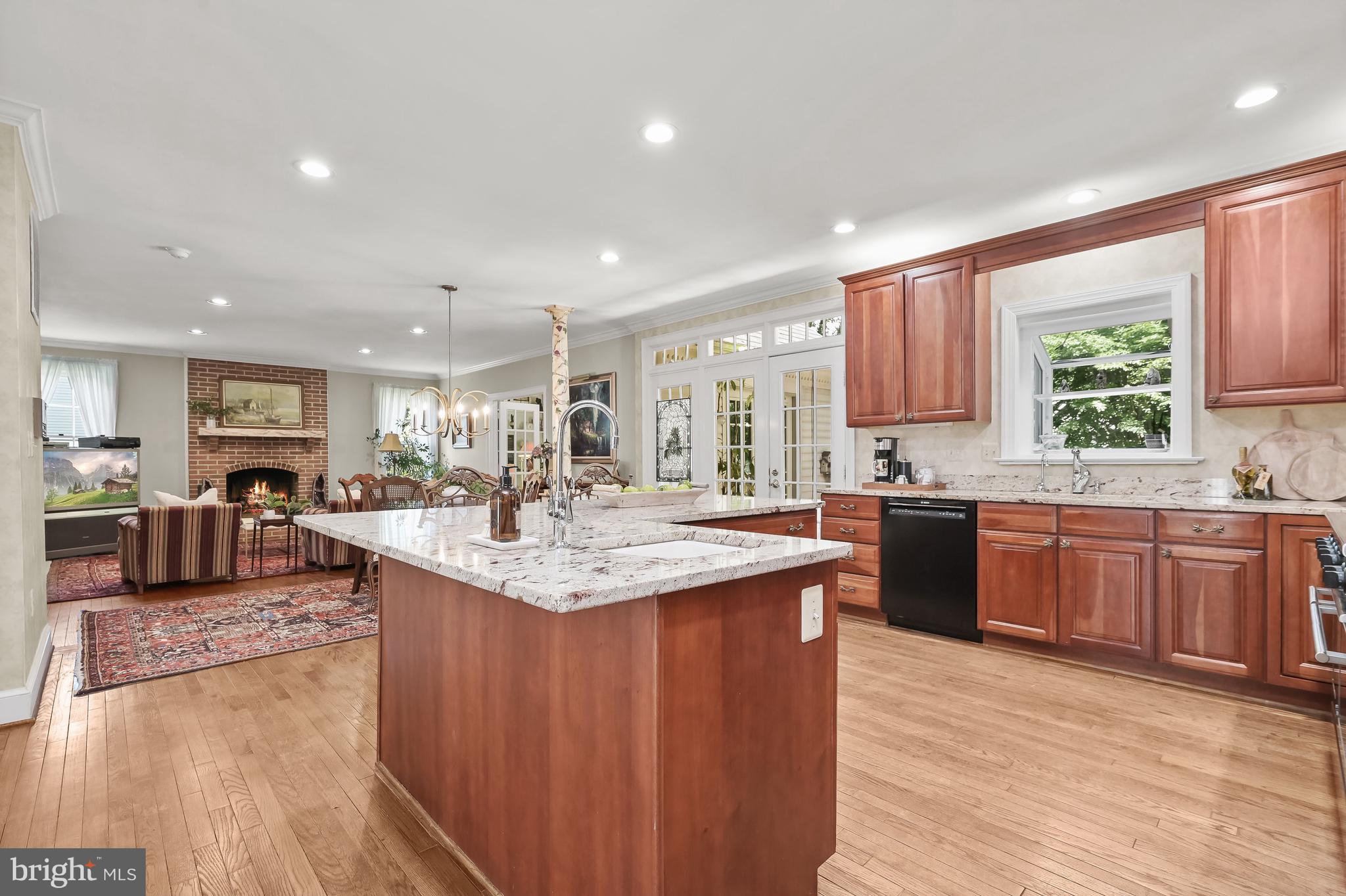 RIVER FALLS - Residential