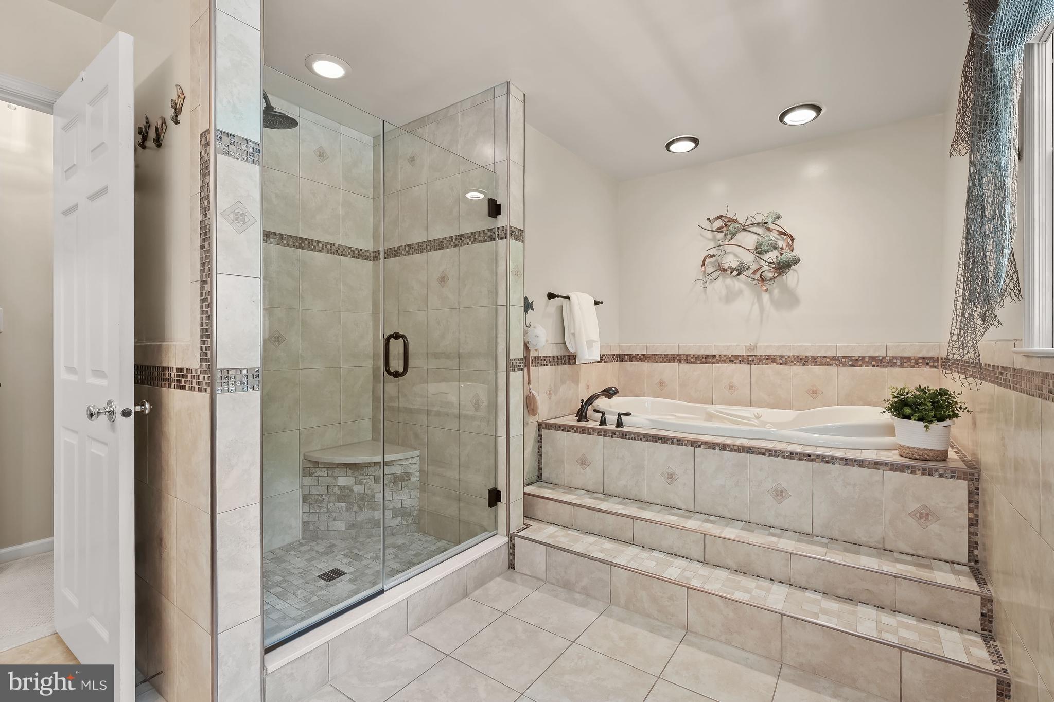 RIVER FALLS - Residential