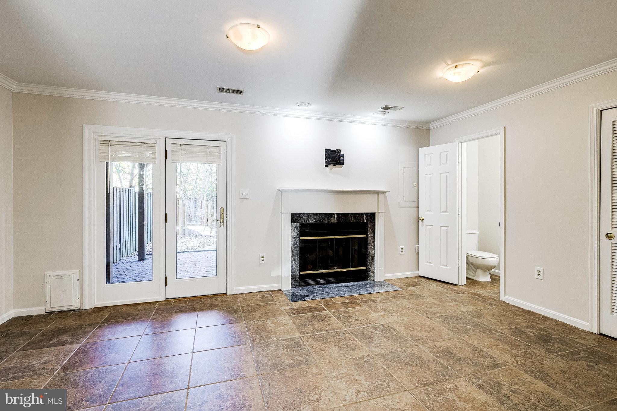 KINGSTOWNE - Residential