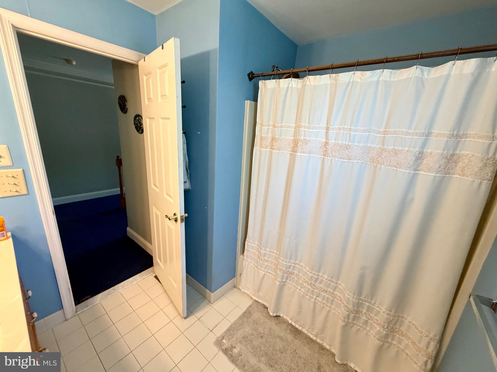 HAVERTOWN - Residential