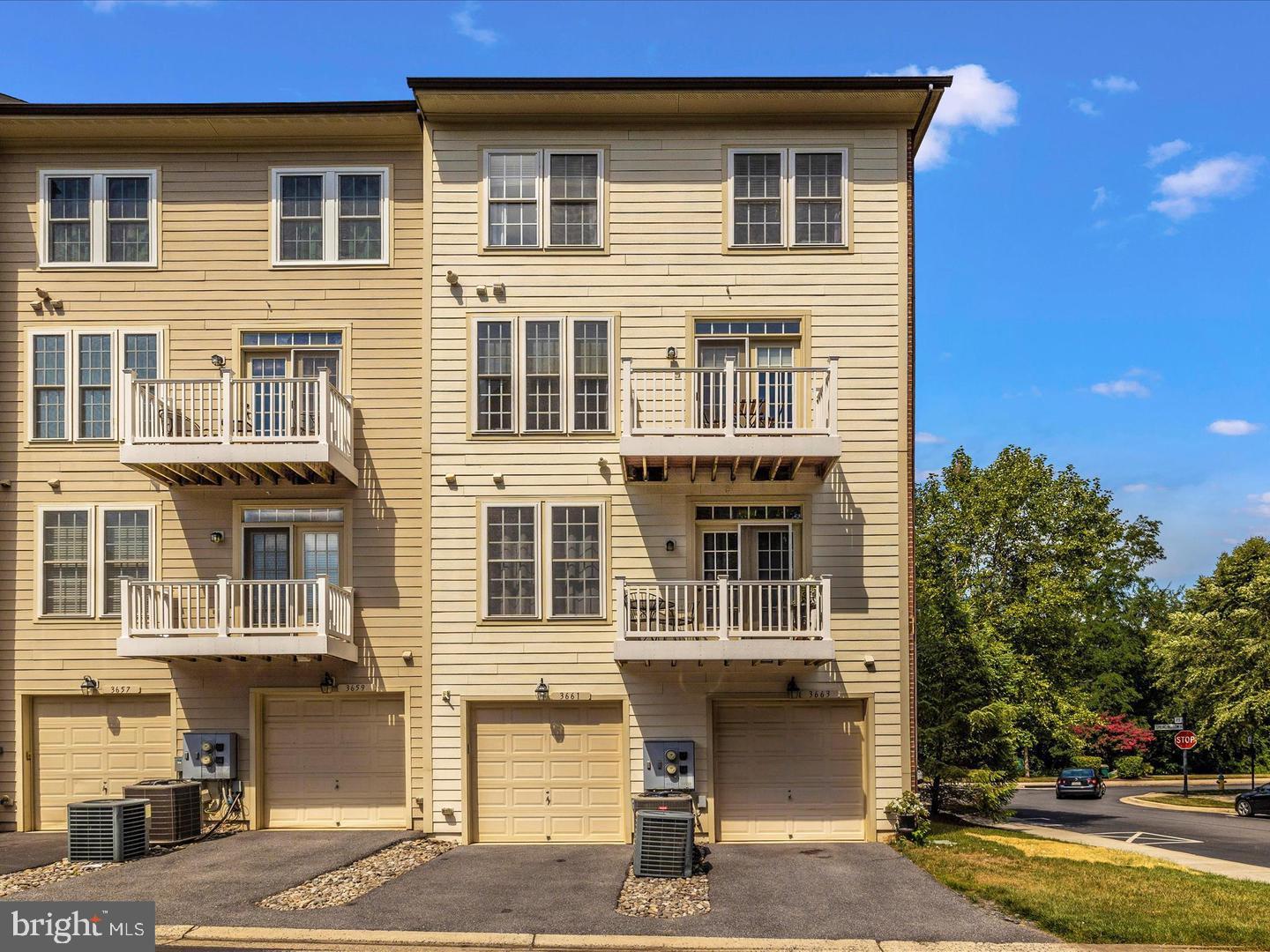 VILLAGES OF URBANA - Residential Lease