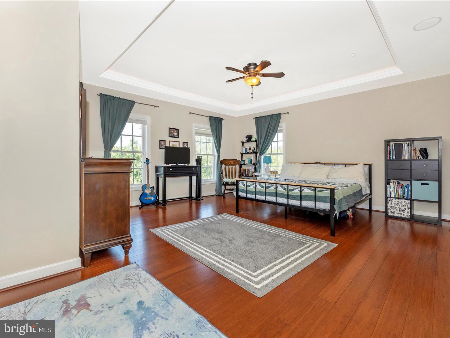 VILLAGES OF URBANA - Residential Lease