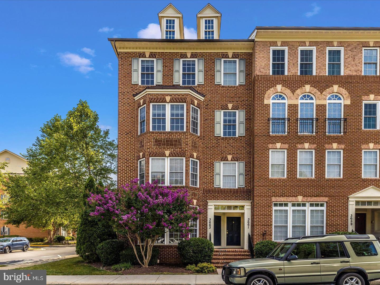 VILLAGES OF URBANA - Residential Lease