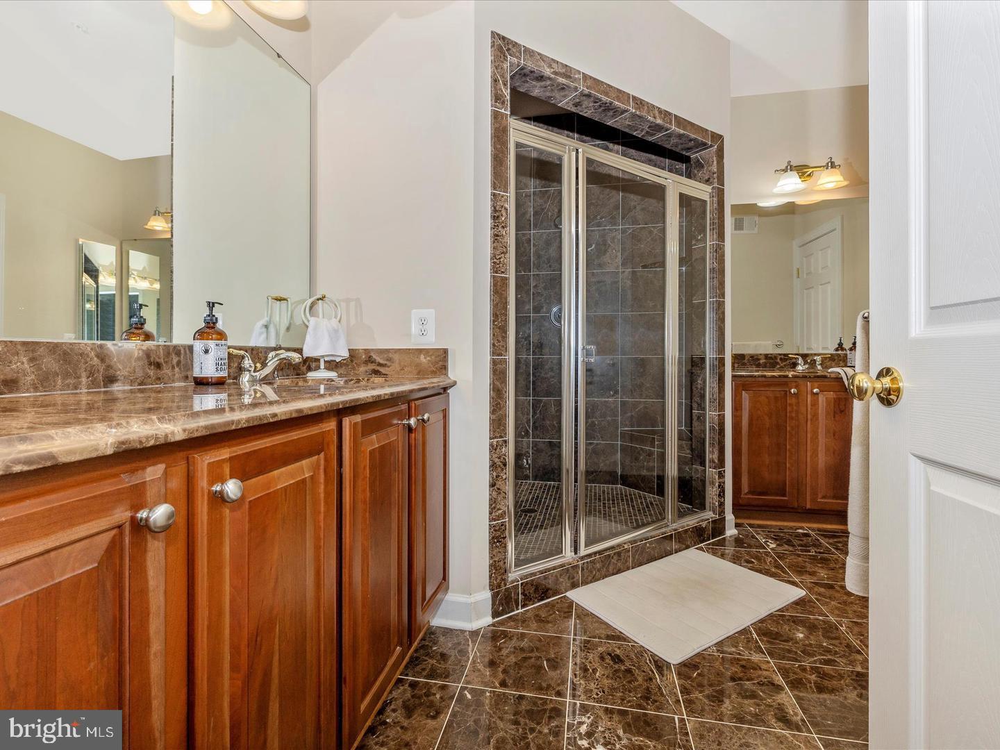 VILLAGES OF URBANA - Residential Lease