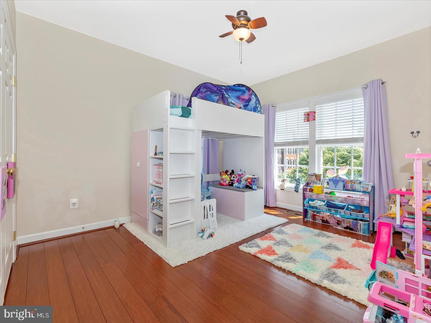 VILLAGES OF URBANA - Residential Lease