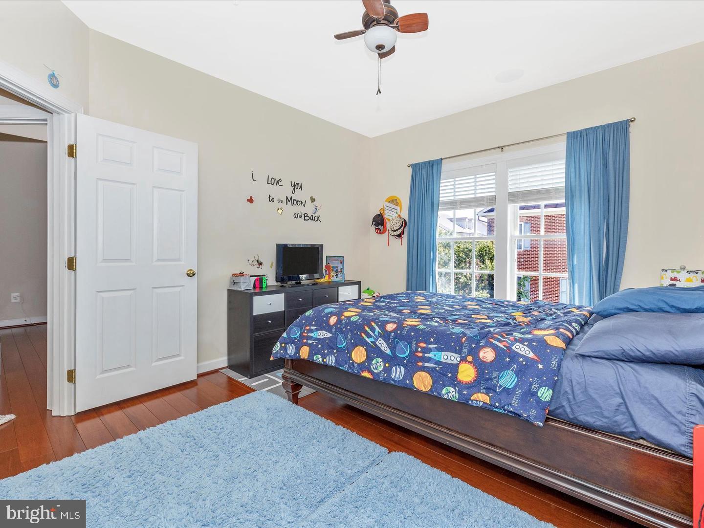 VILLAGES OF URBANA - Residential Lease