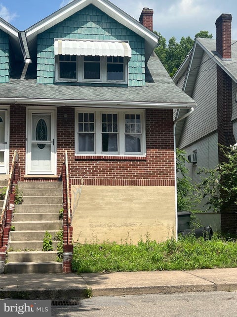 Townhouse For Sale - 224 N 20th Street<br/> Schuylkill County, POTTSVILLE, PA 17901