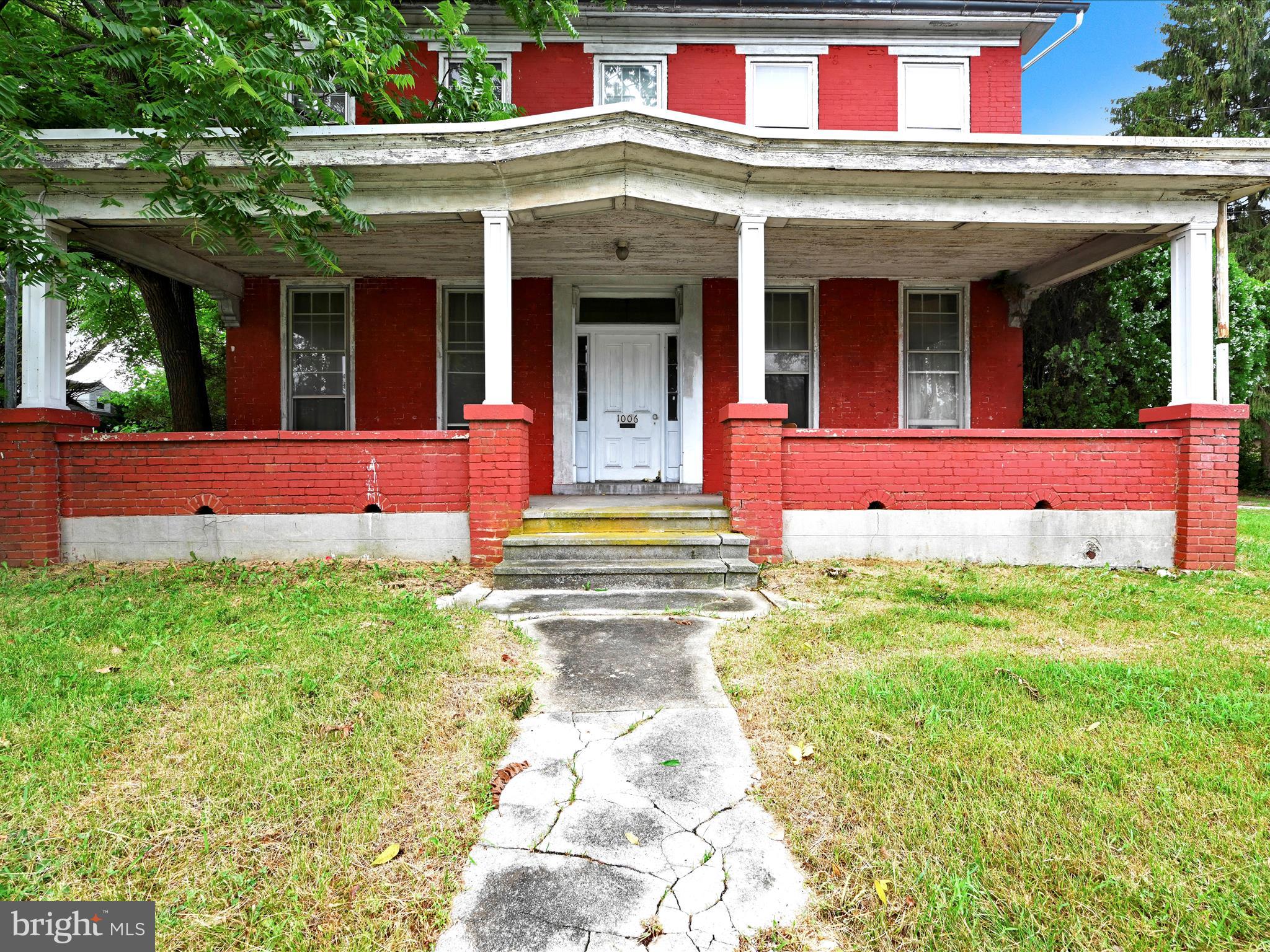 1006 COLEBROOK ROAD