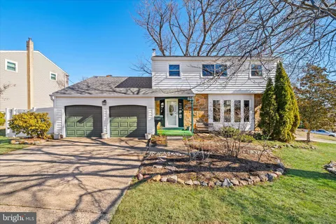 825 Causez Avenue, Claymont, DE MLS: DENC2077482