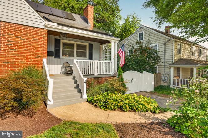 4 CEDAR AVENUE